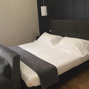 Rhome Terminal Guest House